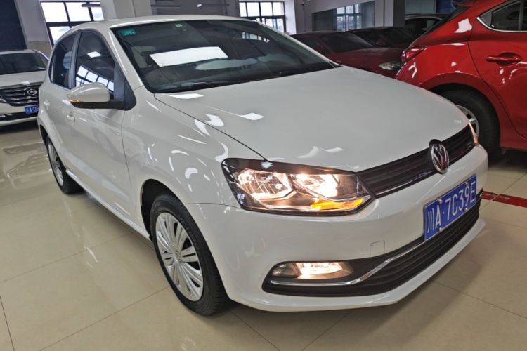 Volkswagen Polo 2016 car image #4