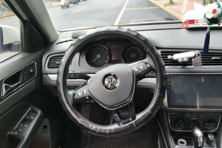 Volkswagen Lavida 2018 car image #12