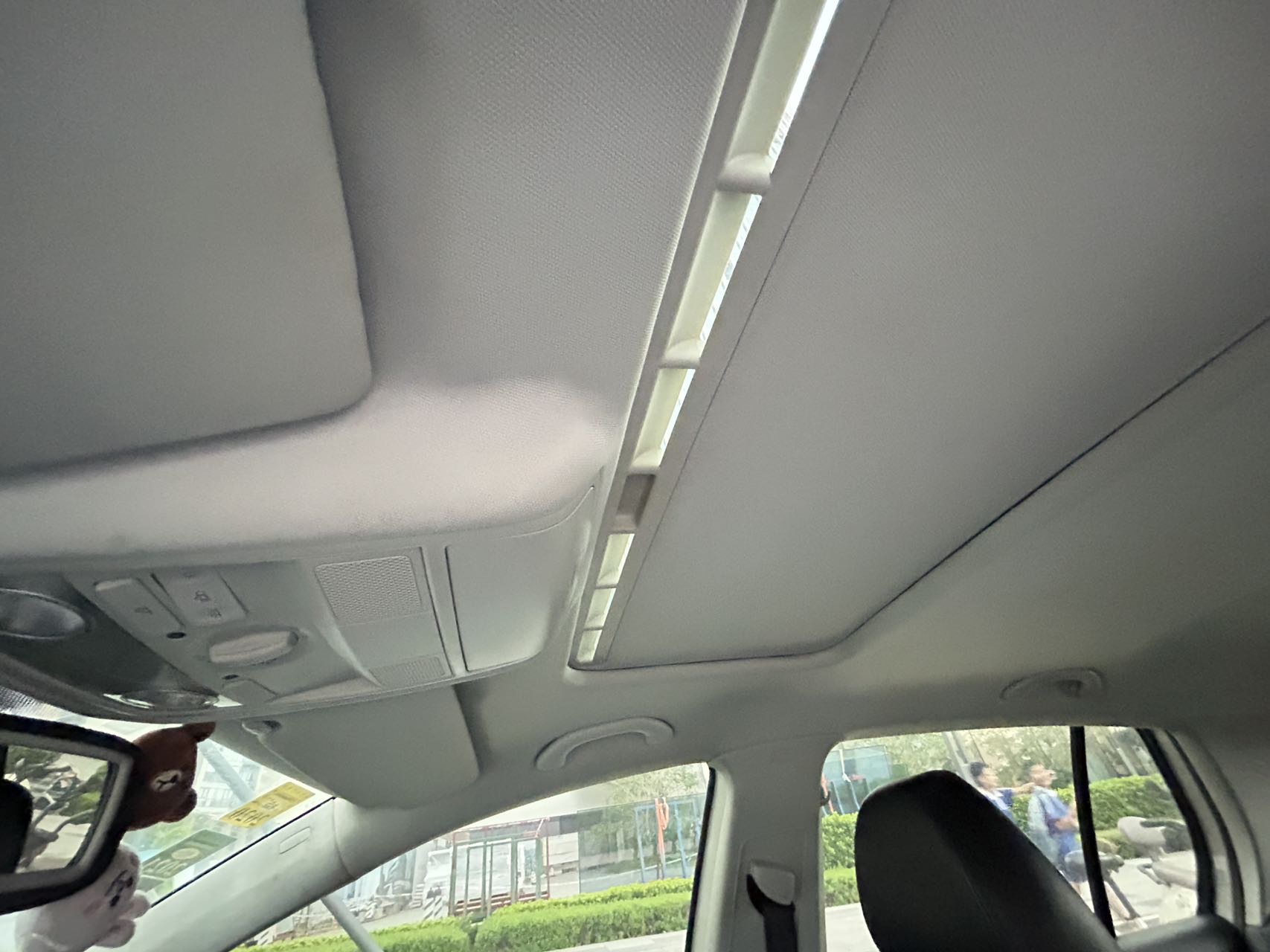 Volkswagen Golf 2012 car image #9