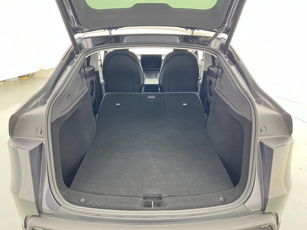 Tesla Model Y 2025 #24 Tesla Model Y 2025 car image #24
