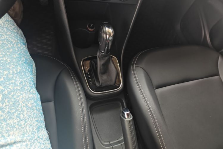 Volkswagen Polo 2016 #16 Volkswagen Polo 2016 car image #16