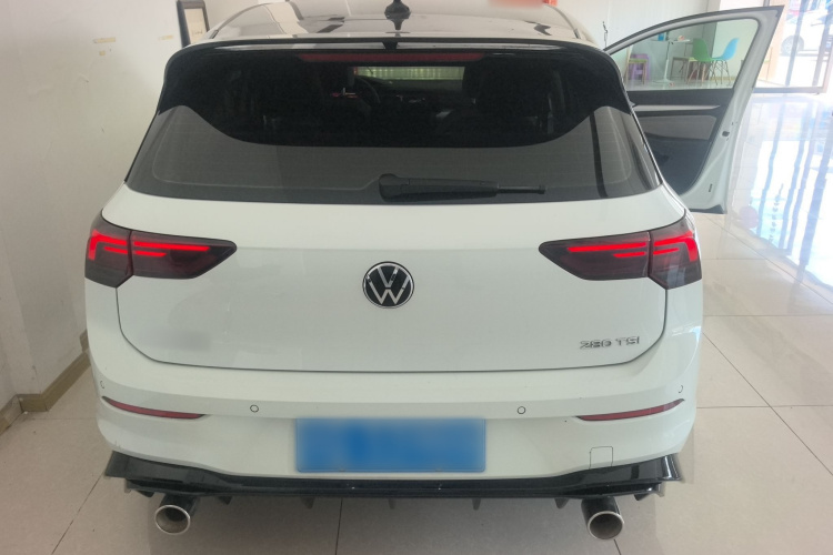Volkswagen Golf 2021 car image #3