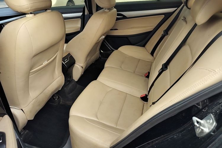 GEELY Emgrand 2018 #17 GEELY Emgrand 2018 car image #17