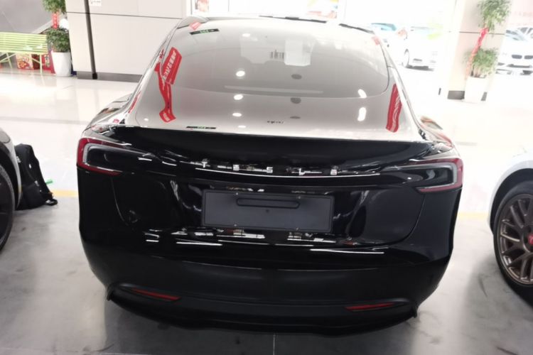 Tesla Model 3 2023 #4 Tesla Model 3 2023 car image #4