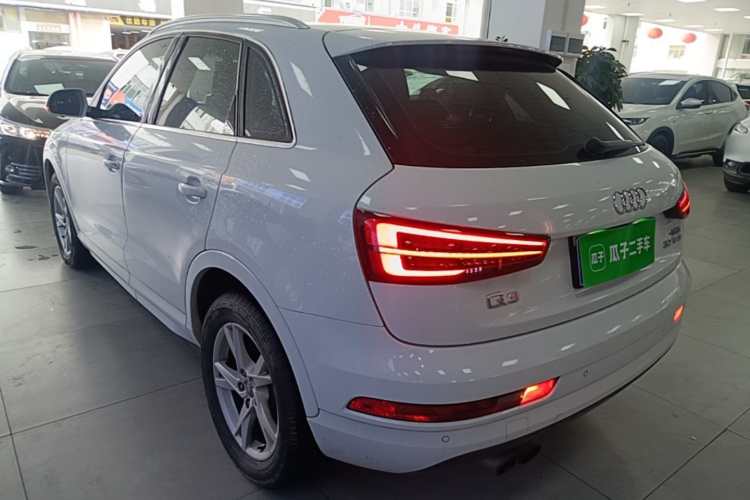 Audi Q3 2017 изображение автомобиля #5