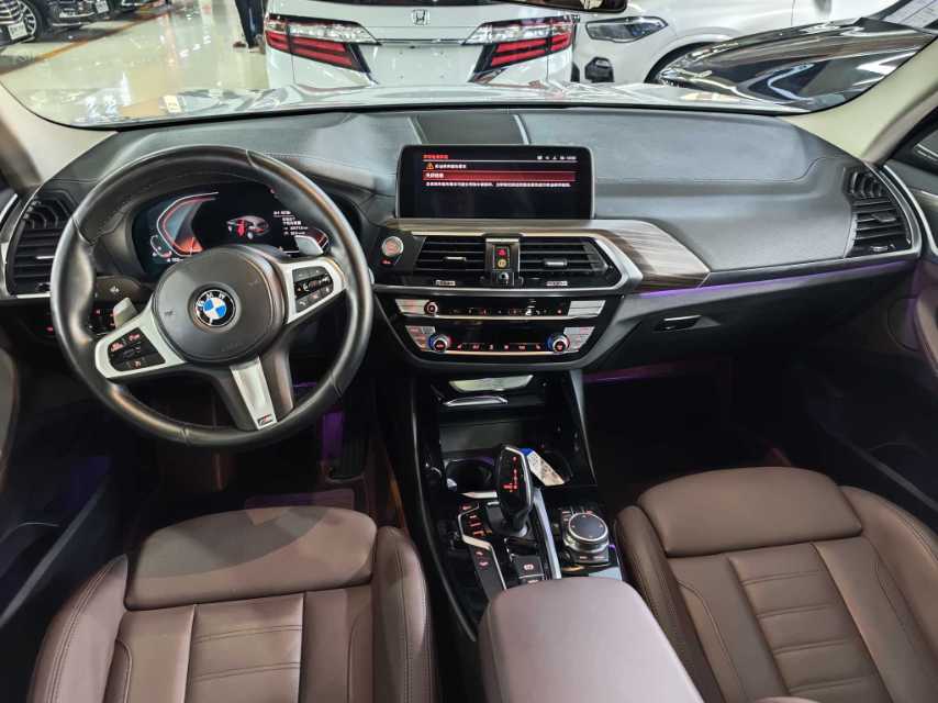 BMW X3 2021 car image #2