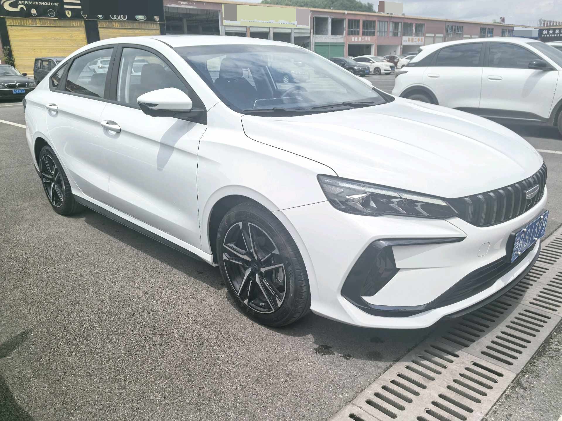 GEELY Emgrand 2025 imagen de coche #3