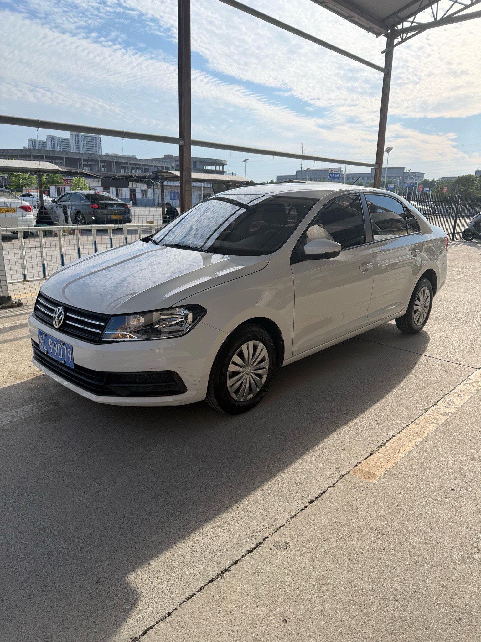 Volkswagen Santana 2020 car image 
