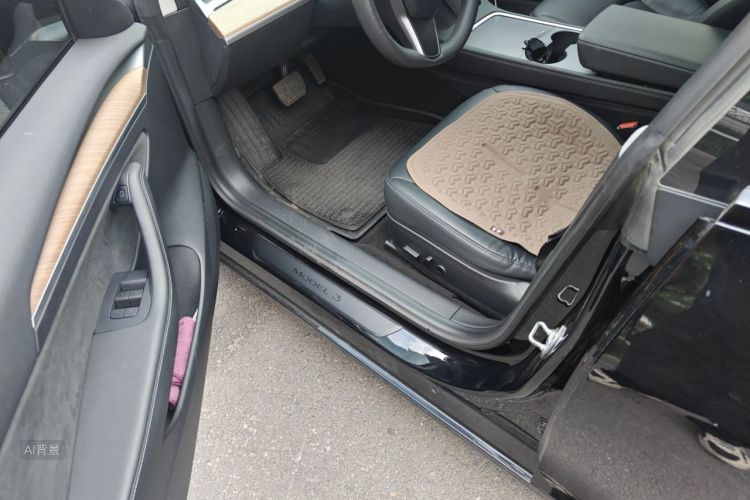 Tesla Model 3 2021 immagine di auto #18