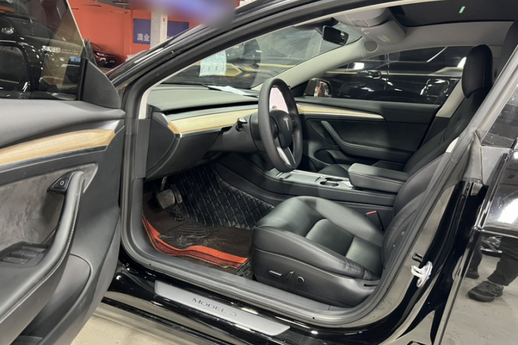 Tesla Model 3 2021 #15 Tesla Model 3 2021 car image #15
