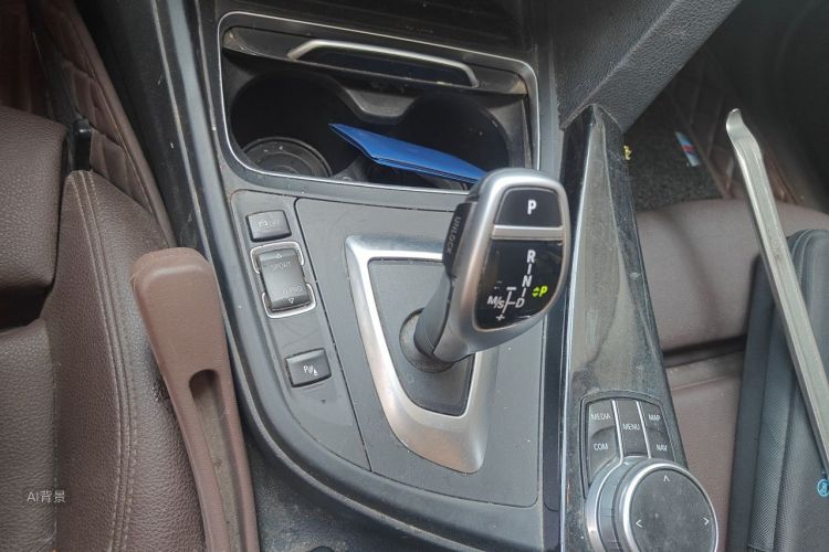 BMW 3 Series 2019 #16 BMW 3 Series 2019 car image #16