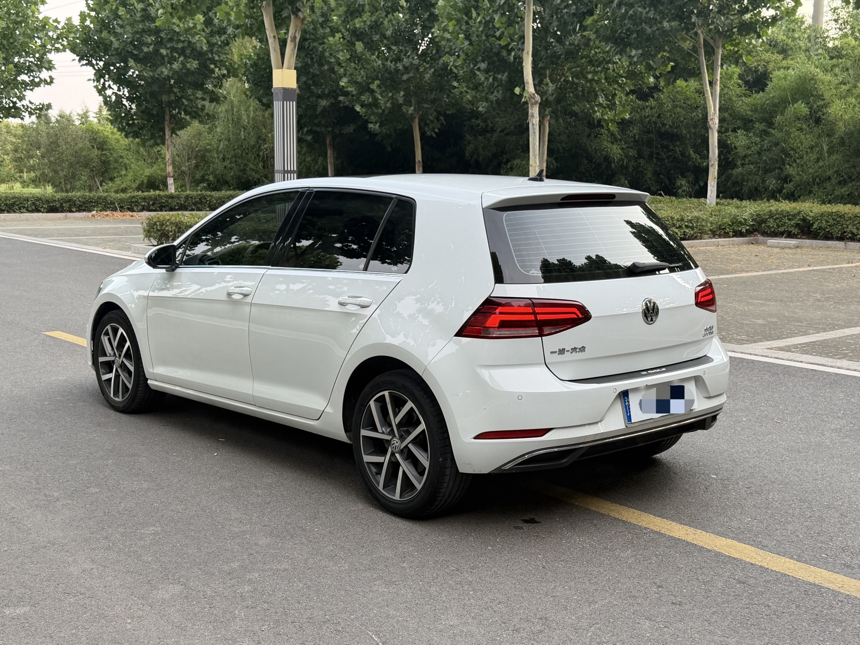 Volkswagen Golf 2020 #7 Volkswagen Golf 2020 car image #7