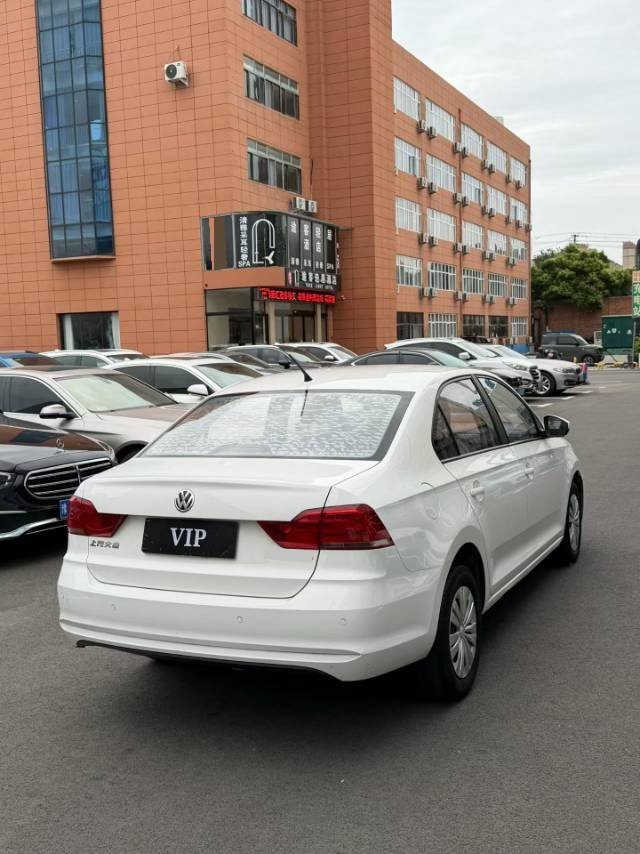 Volkswagen Santana 2020 car image #9