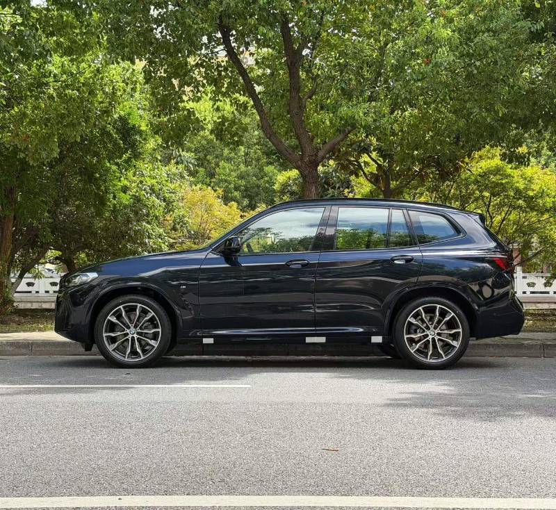 BMW X3 2026 #4 BMW X3 2026 car image #4