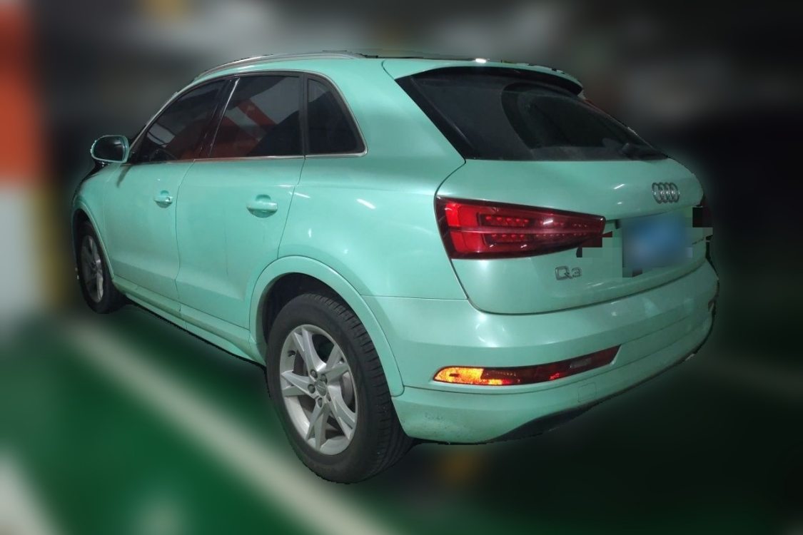 Audi Q3 2017 car image #3