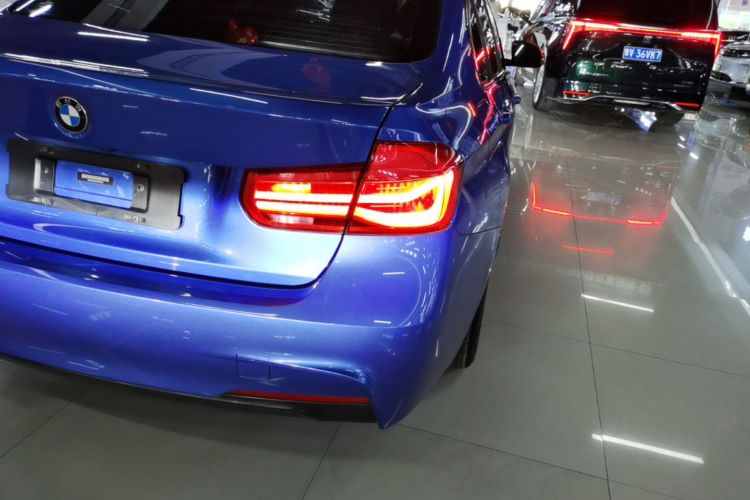 BMW 3 Series 2019 #8 BMW 3 Series 2019 car image #8