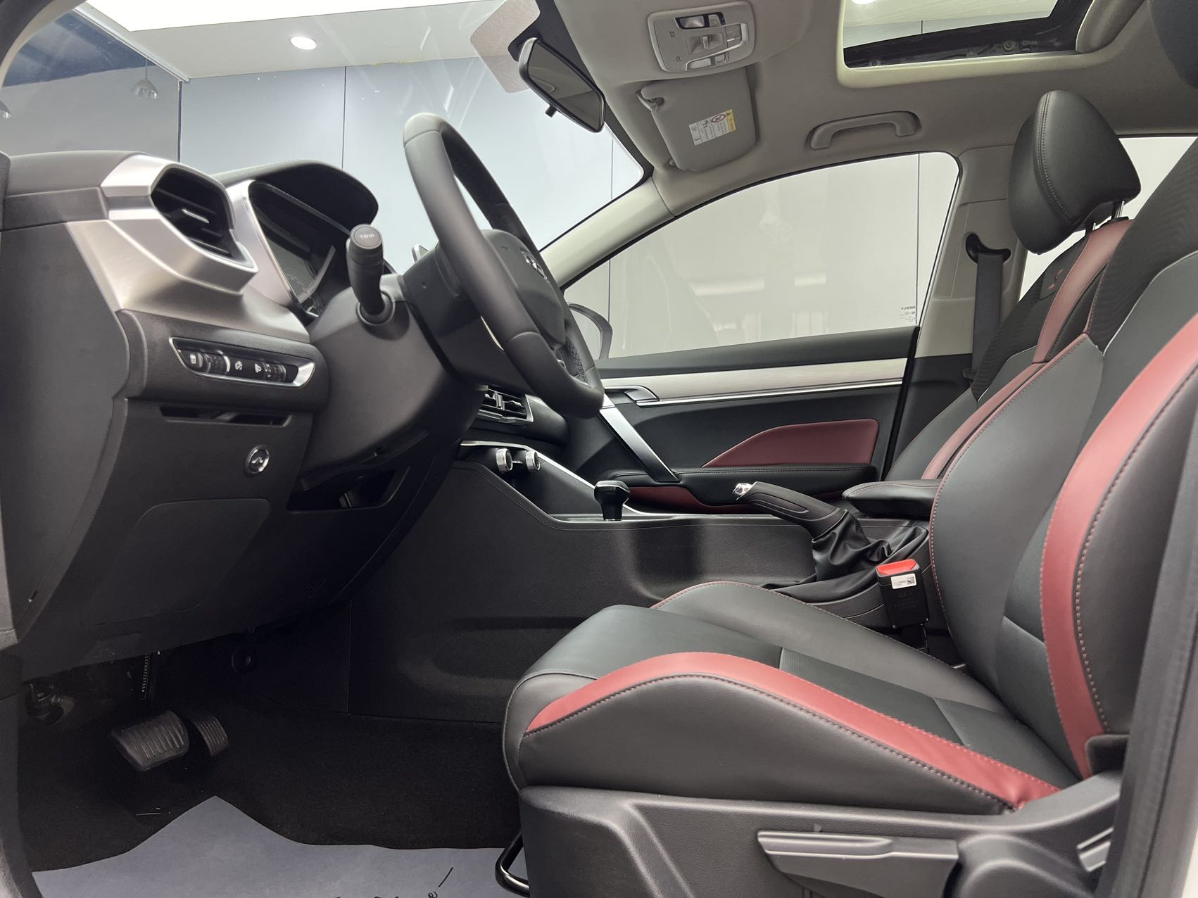 GEELY Coolray 2022 #9 GEELY Coolray 2022 car image #9