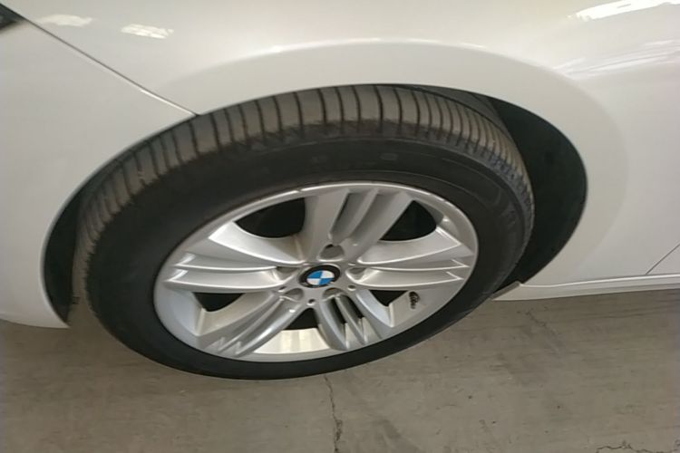 BMW 3 Series 2016 car image #9