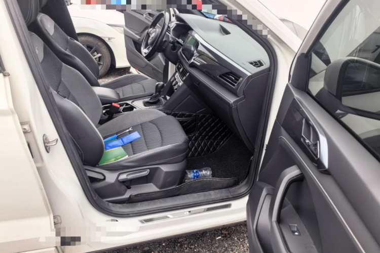Volkswagen Tharu 2019 car image #27