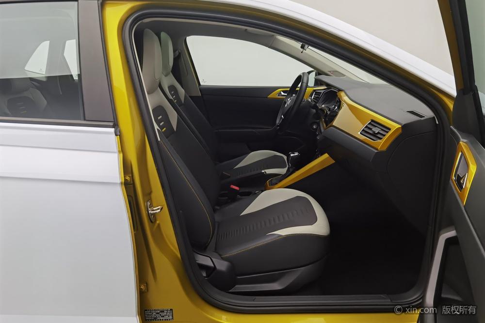 Volkswagen Polo 2020 car image #24