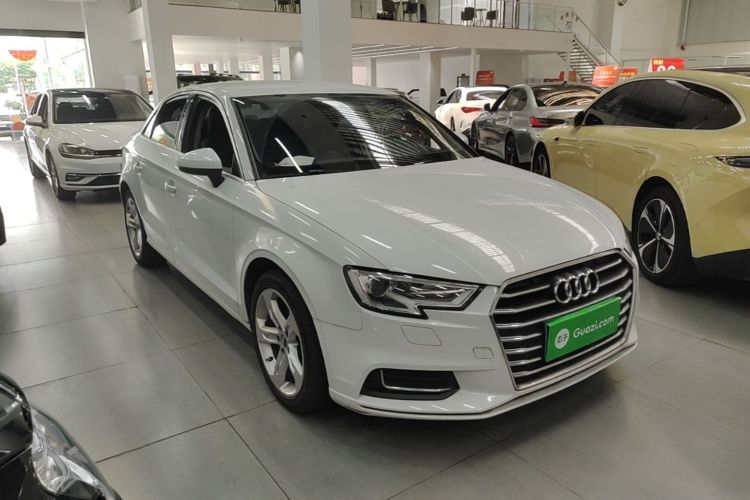Audi A3 2019 immagine di auto #4