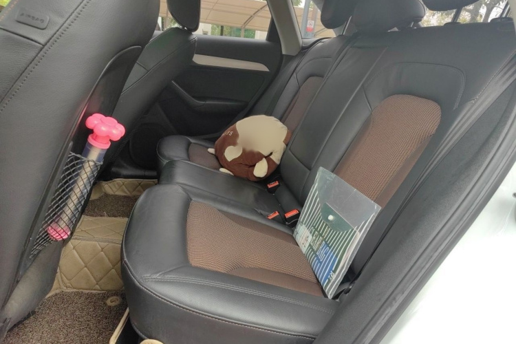 Audi Q3 2019 #14 Audi Q3 2019 car image #14