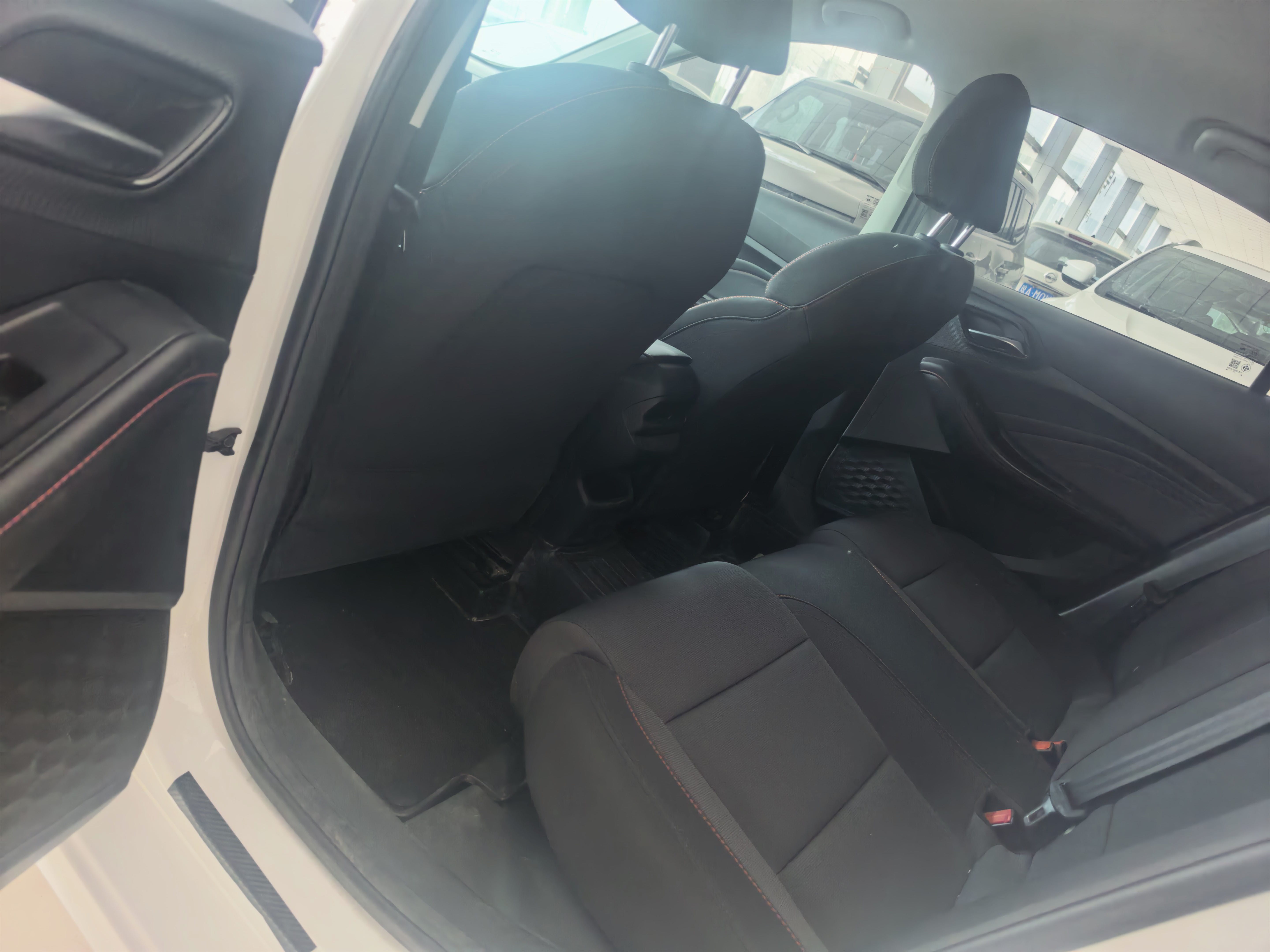 MG 5 2024 #6 MG 5 2024 image de voiture #6
