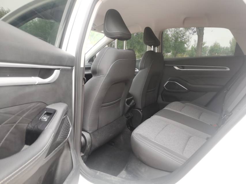GEELY Emgrand 2023 #4 GEELY Emgrand 2023 صورة سيارة #4