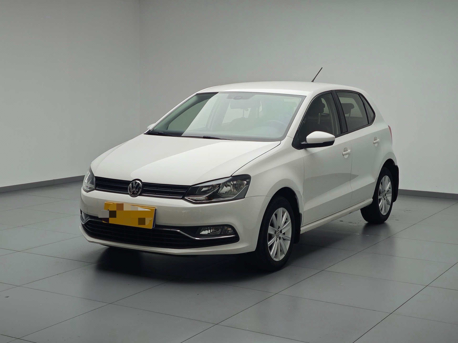 Volkswagen Polo 2015 immagine di auto 