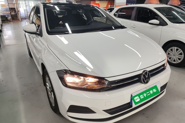 Volkswagen Polo 2021 car image #4