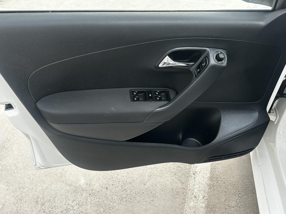 Volkswagen Polo 2017 #29 Volkswagen Polo 2017 car image #29