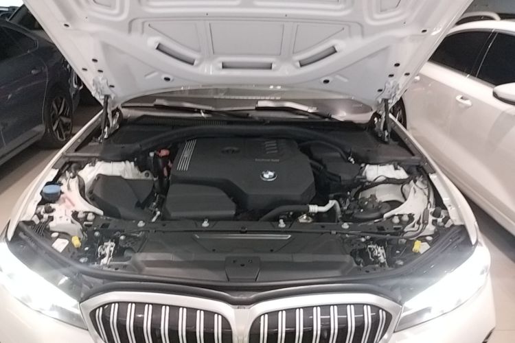BMW 3 Series 2023 #22 BMW 3 Series 2023 car image #22