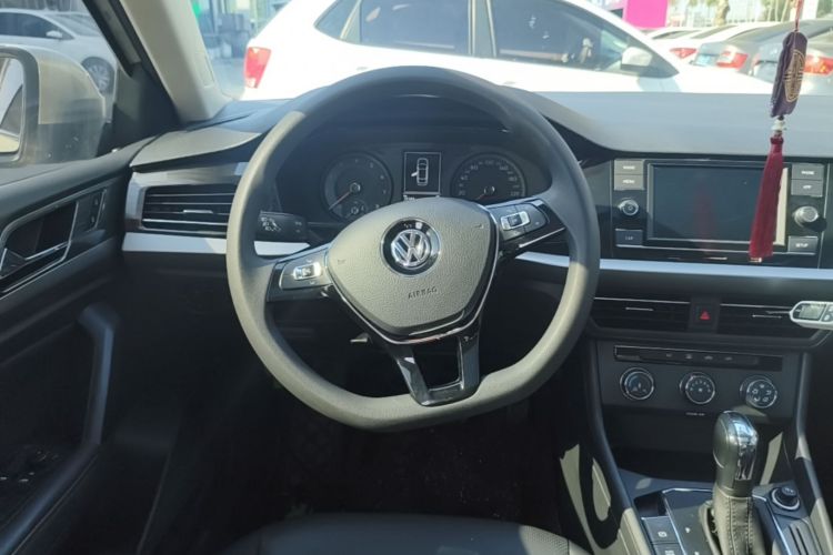 Volkswagen Lavida 2019 #11 Volkswagen Lavida 2019 car image #11