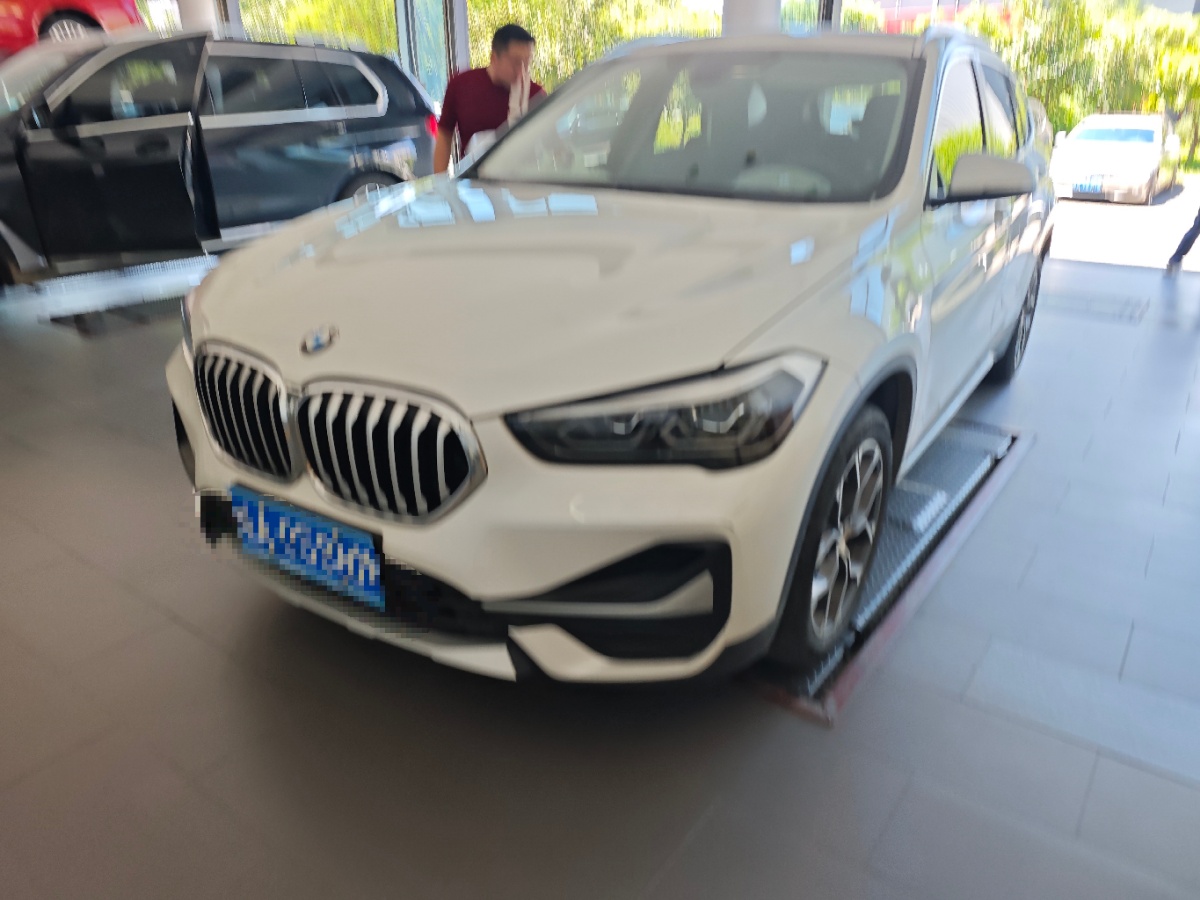 BMW X1 2023 car image 