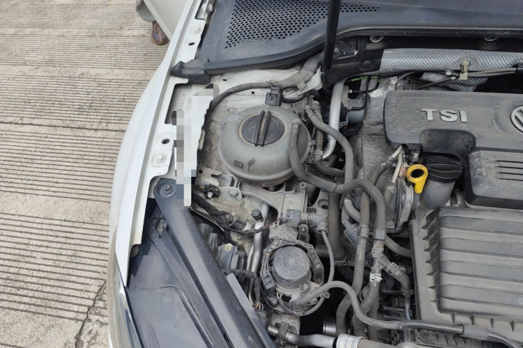 Volkswagen Golf 2019 car image #26