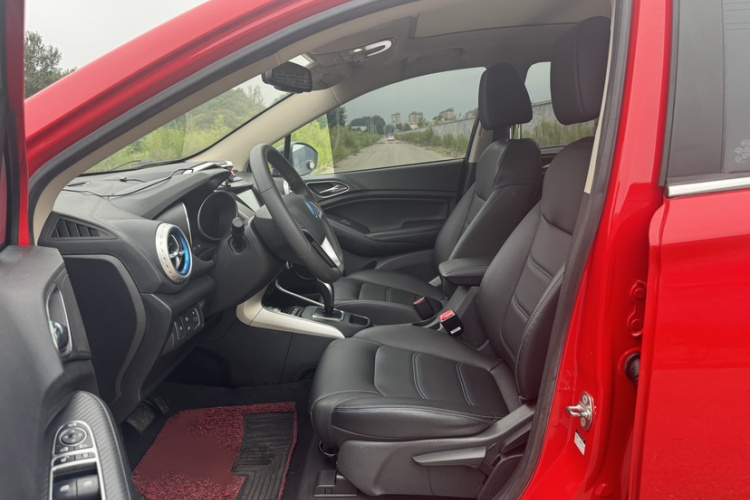 BYD Yuan New Energy 2019 #25 BYD Yuan New Energy 2019 image de voiture #25