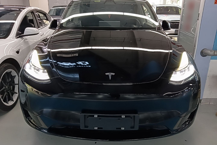 Tesla Model Y 2022 #3 Tesla Model Y 2022 immagine di auto #3