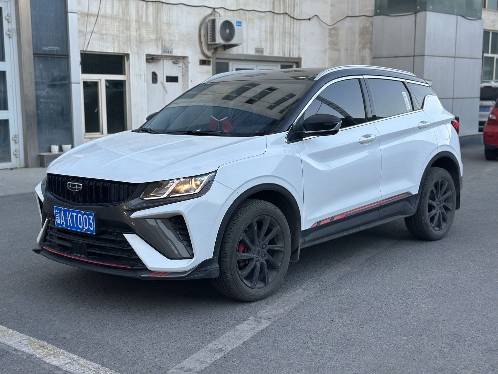 GEELY Coolray 2024 car image 
