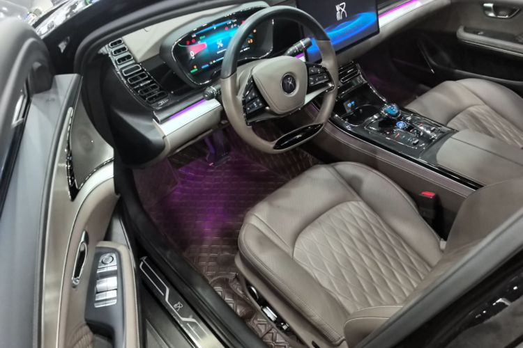 BYD Han 2024 car image #12