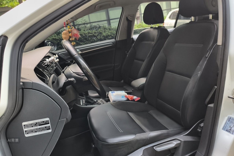 Volkswagen Golf 2017 car image #17