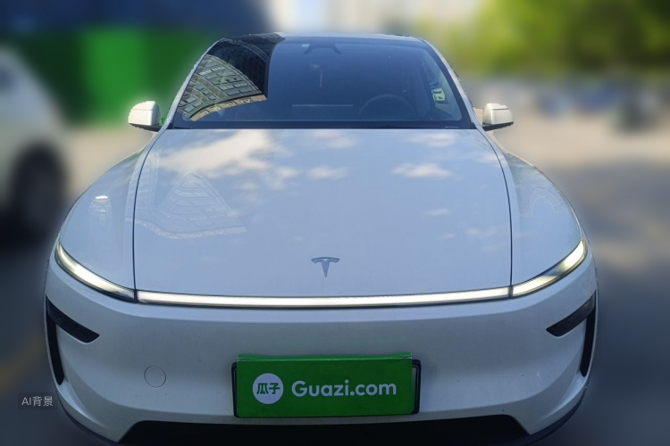 Tesla Model Y 2025 #3 Tesla Model Y 2025 car image #3