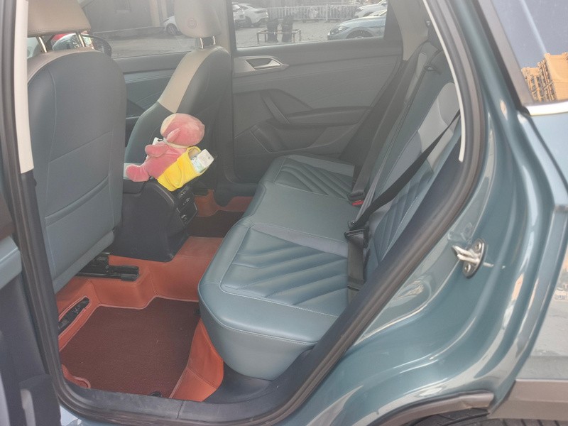 2023 #2 2023 immagine di auto #2