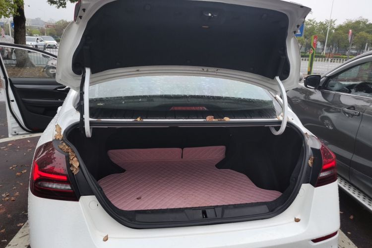 GEELY Emgrand 2021 #21 GEELY Emgrand 2021 car image #21