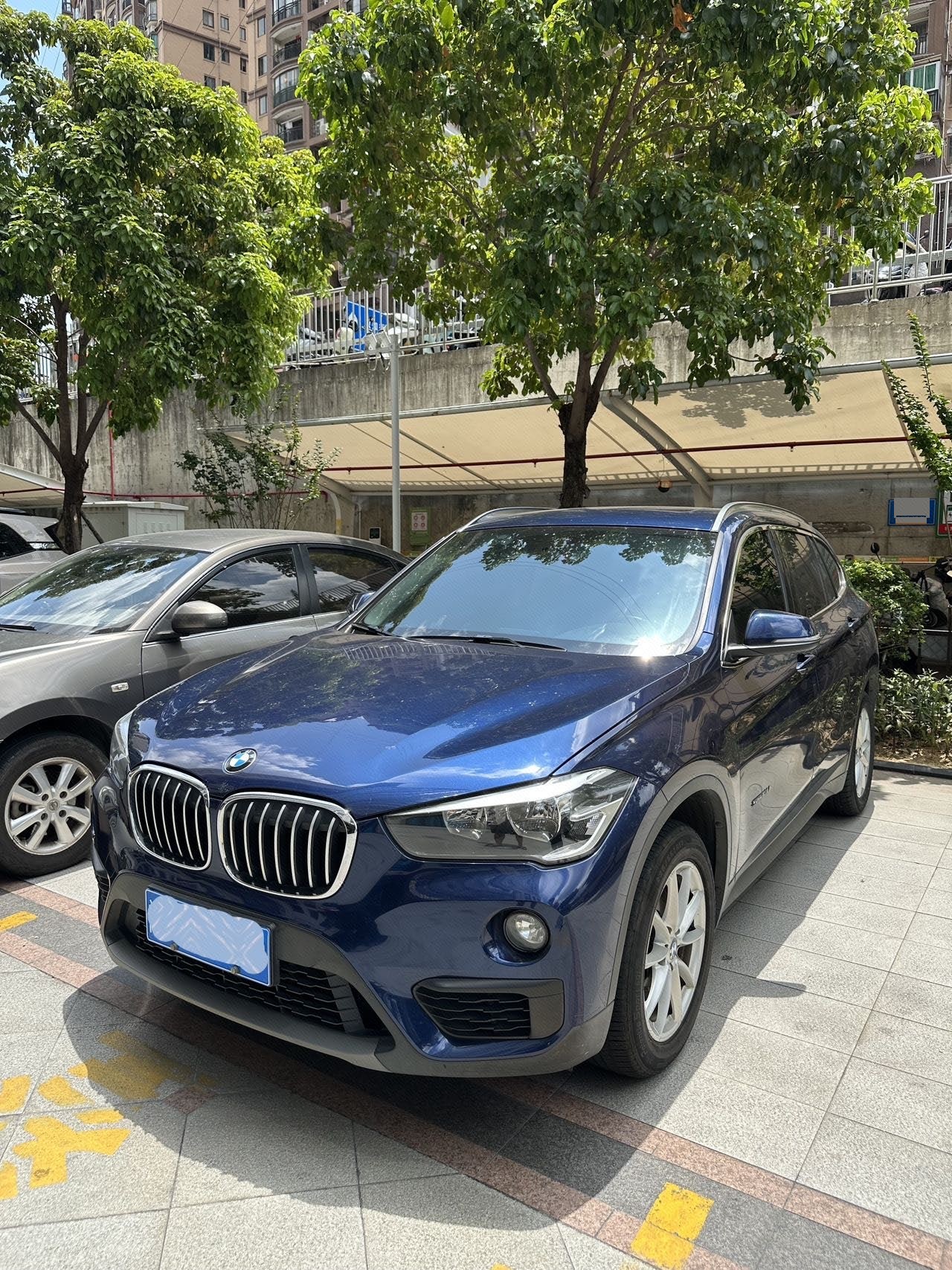BMW X1 2017 BMW X1 2017 car image