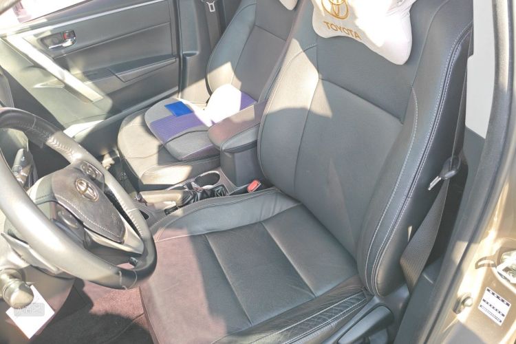Toyota Corolla 2018 immagine di auto #17