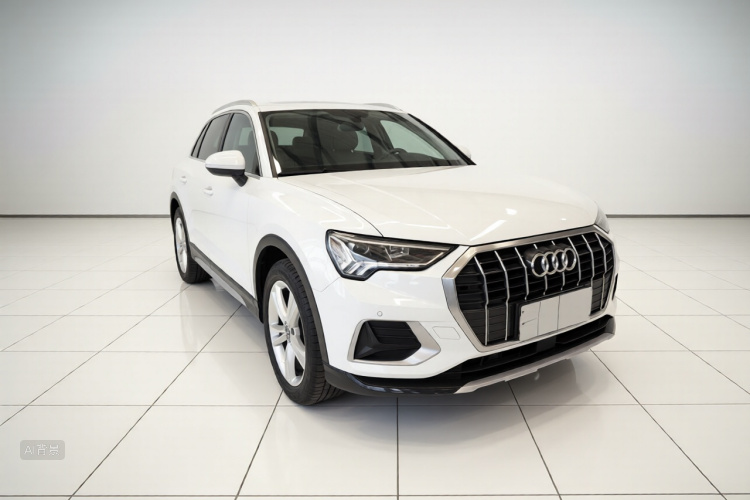 Audi Q3 2020 car image #4