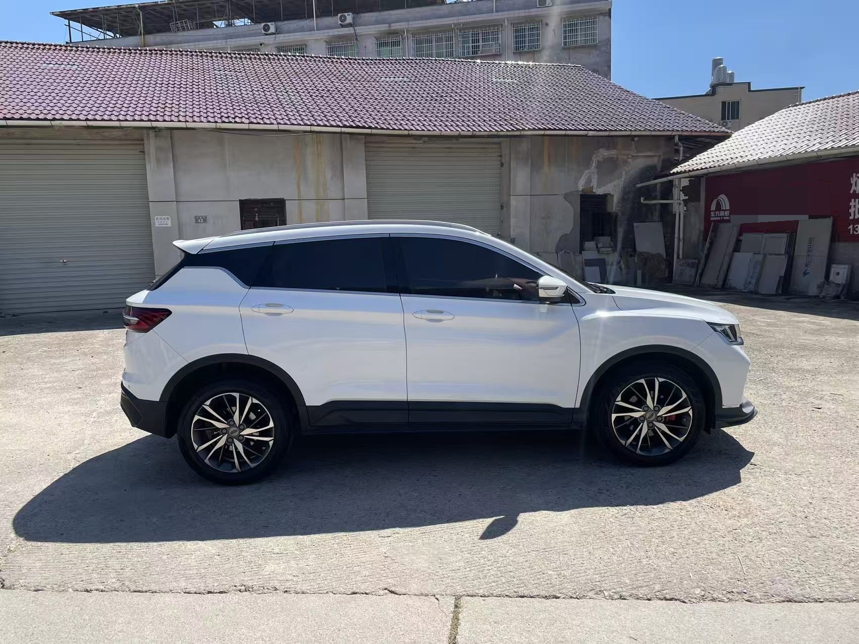GEELY Coolray 2021 car image #4