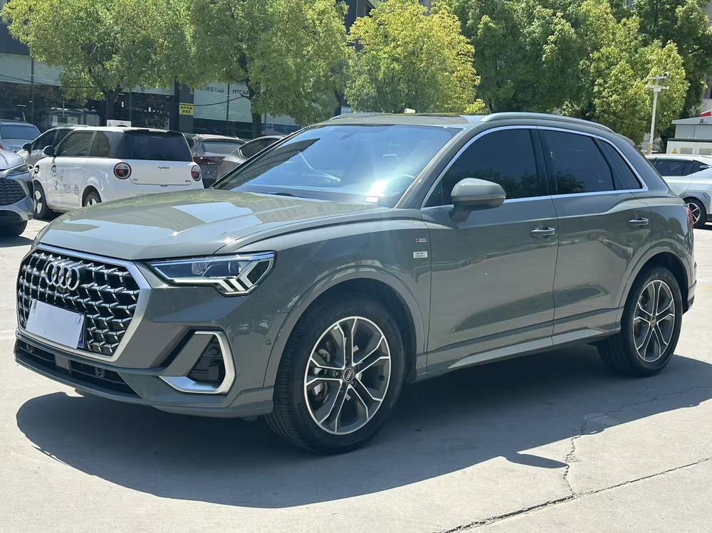 Audi Q3 2023 car image 