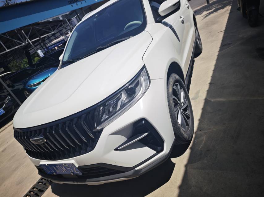 GEELY Vision X6 2022 car image #3