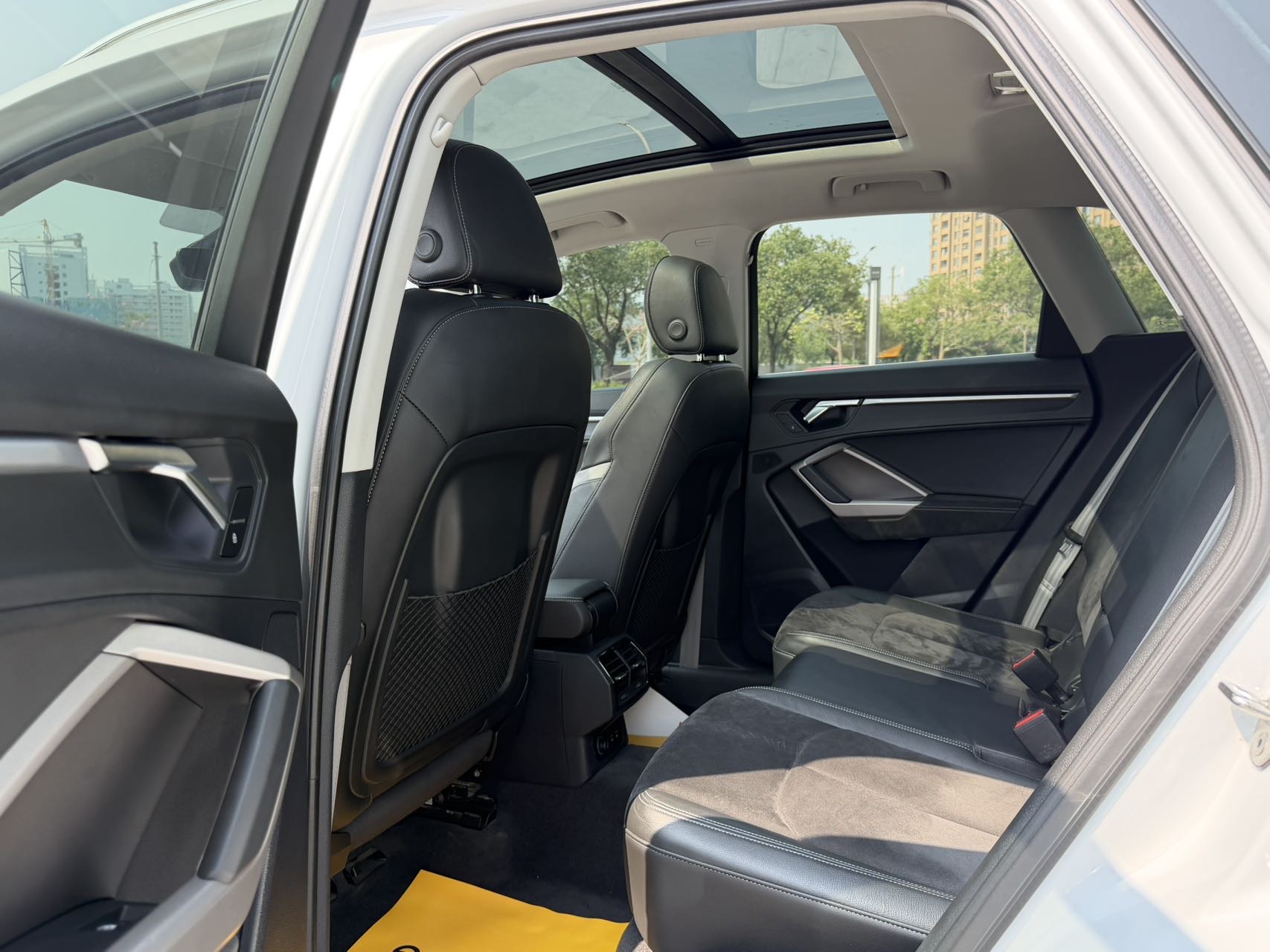 Audi Q3 2021 صورة سيارة #7
